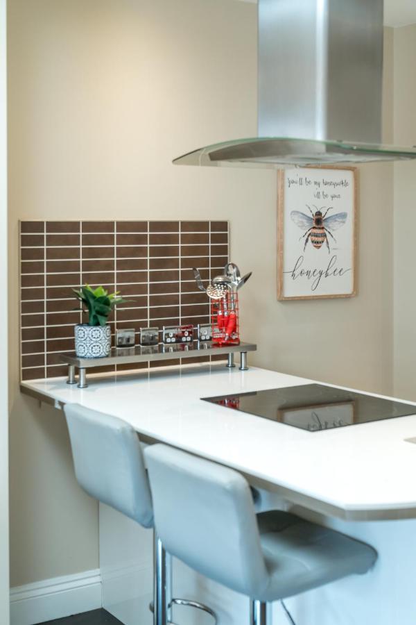 Spacious 2 Bedroom Apartment - Sleeps 6 Brighton Kültér fotó